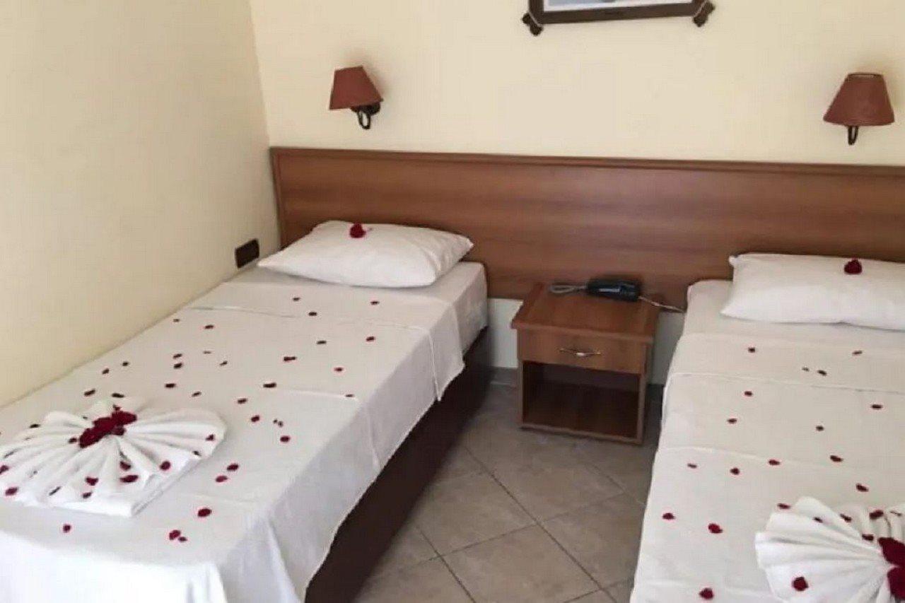 Mutlu Hotel 迪迪姆 外观 照片