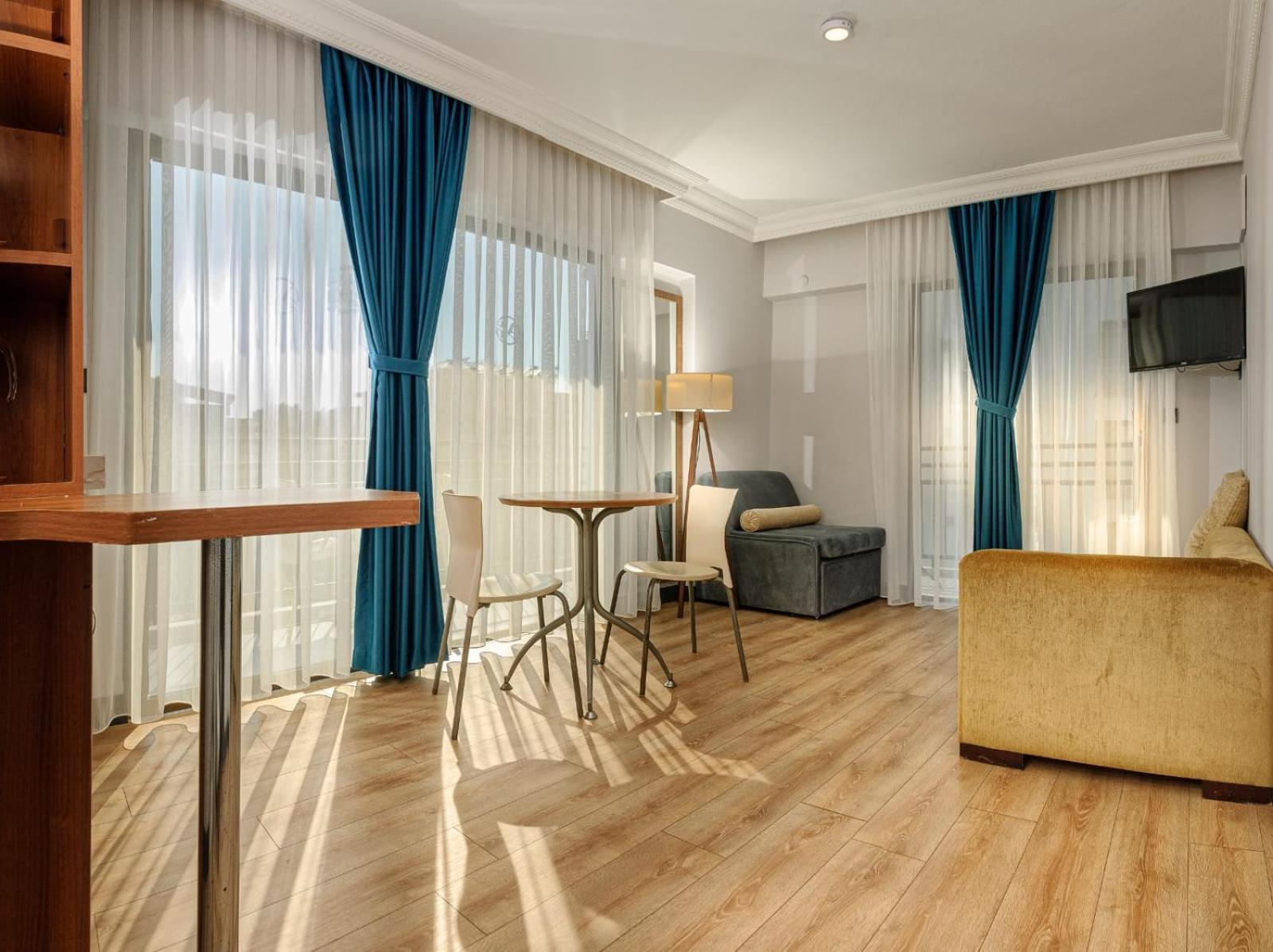 Mutlu Hotel 迪迪姆 外观 照片